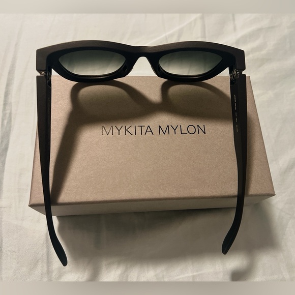 Mykita Dew Sun Ebony Brown/Mole Grey Raw Black Gradient Lens - Picture 5 of 8